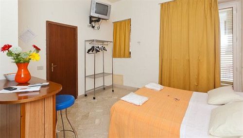 Hotel Rainbow باليرمو المظهر الخارجي الصورة